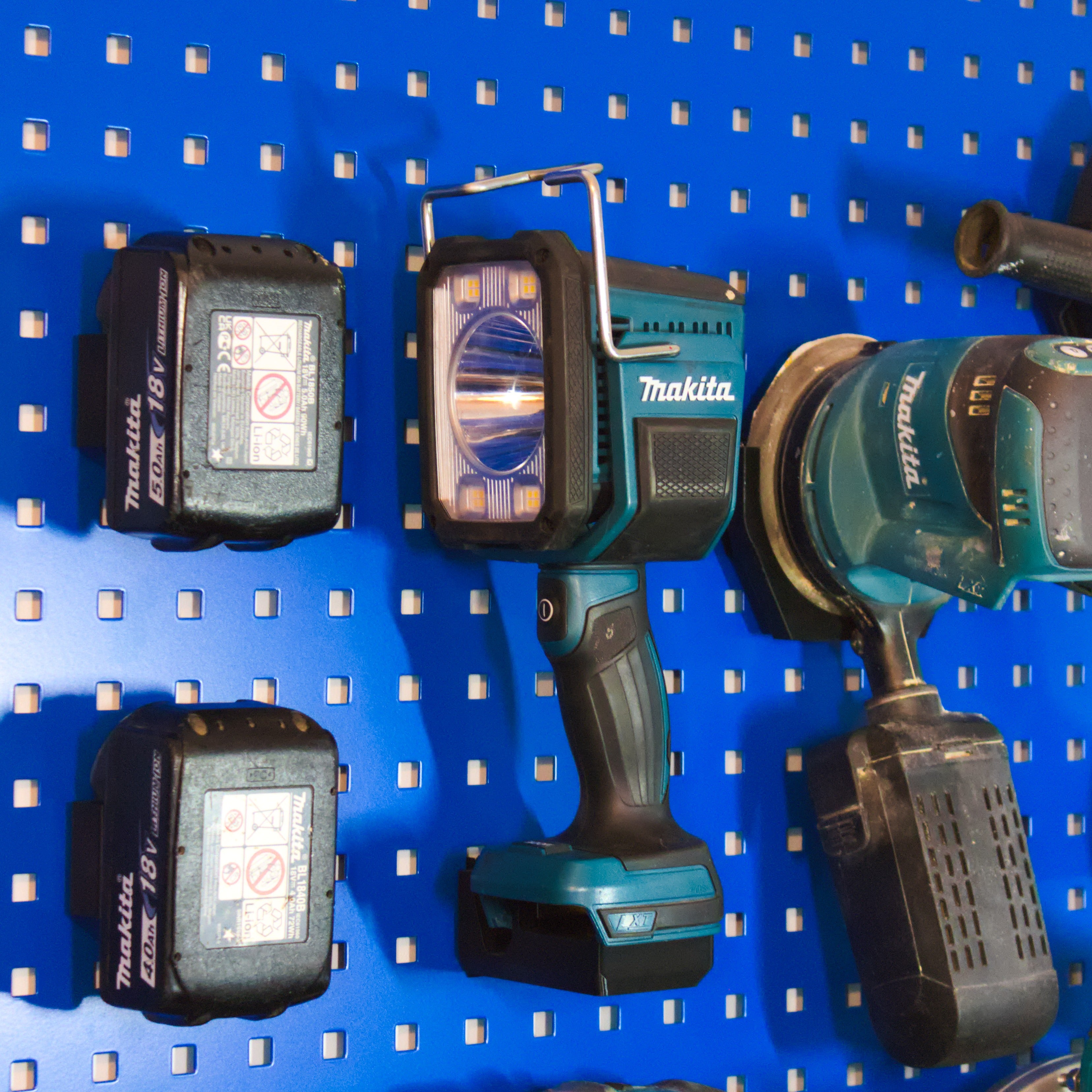 Makita suspension for tool boards