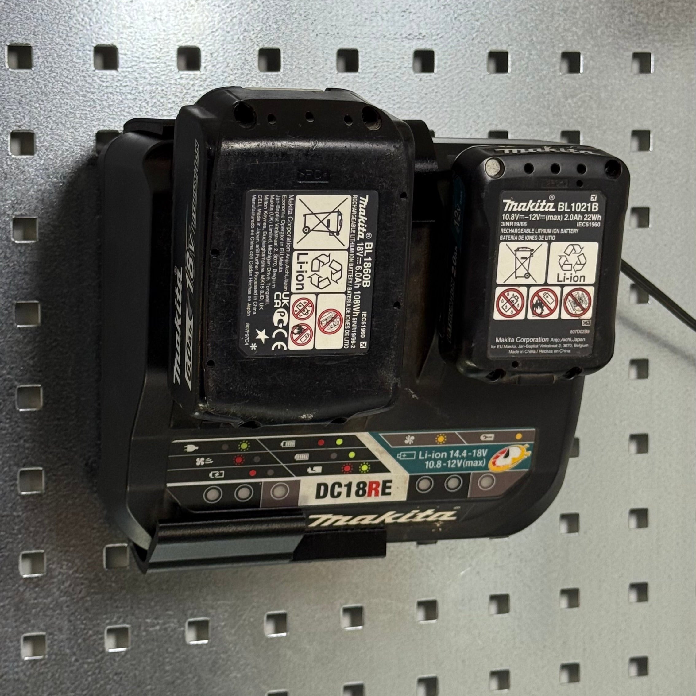 Makita fäste för verktygstavlor