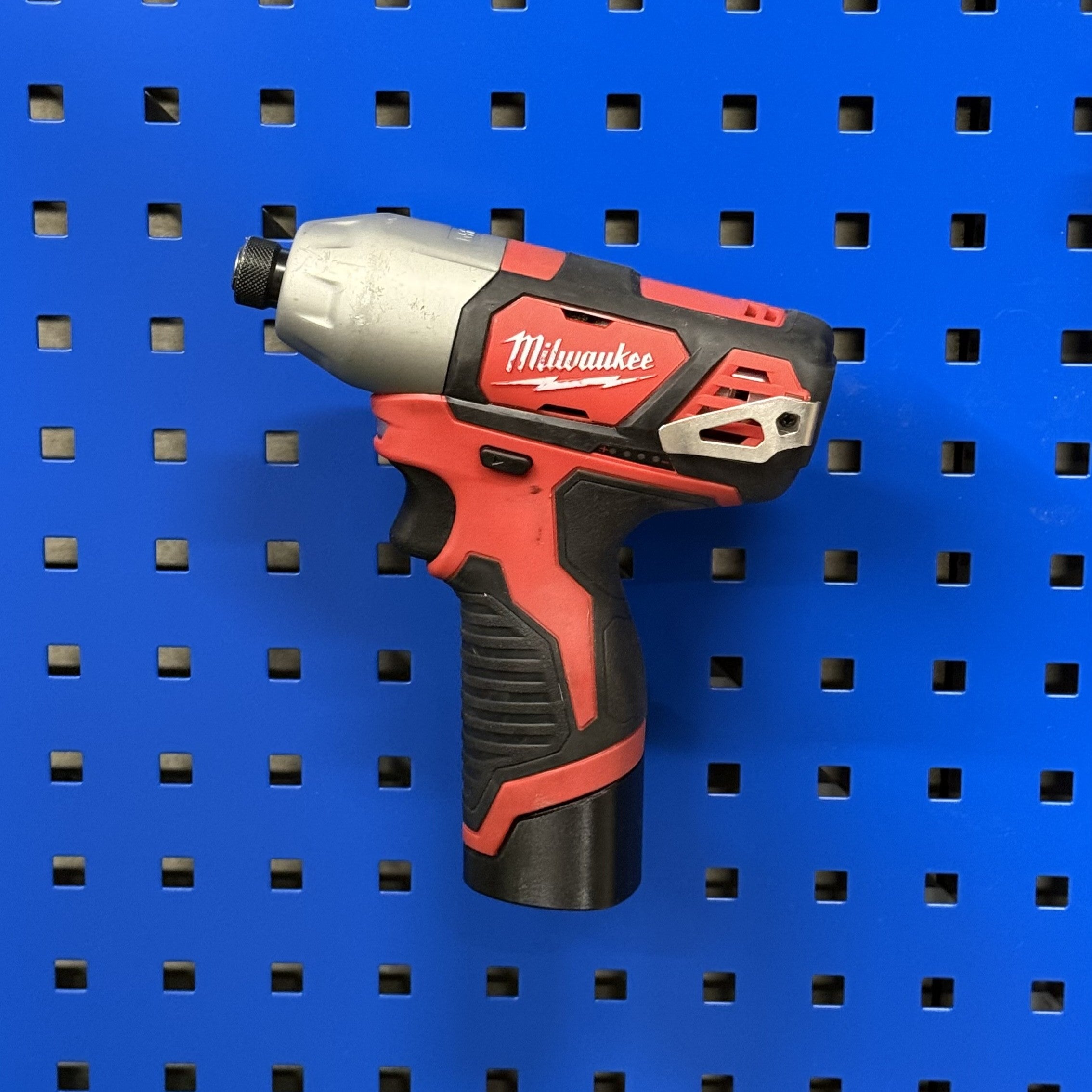 Makita tool board hanger